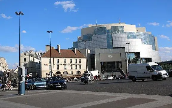 De L'aveyron Hotell Paris